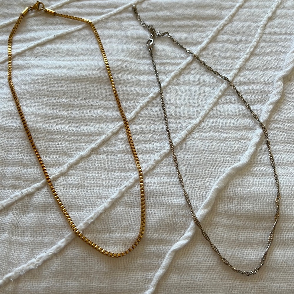 2 chain necklaces